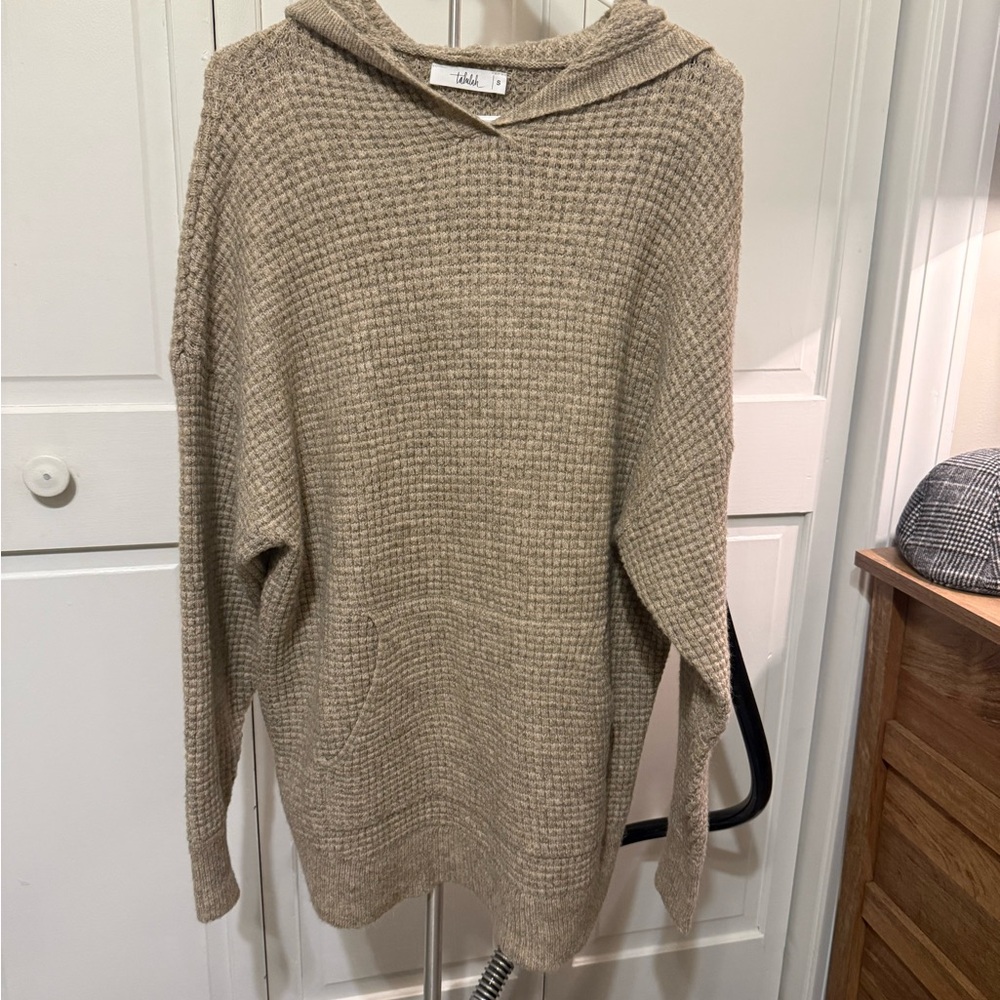 TALULAH Women's Tan Cowl Neck Sweater